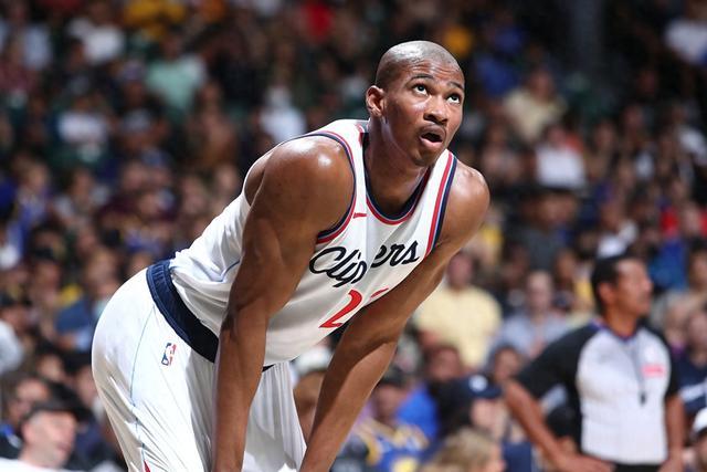 布朗26分绿军轻取开拓者5连胜 魔术大胜公牛